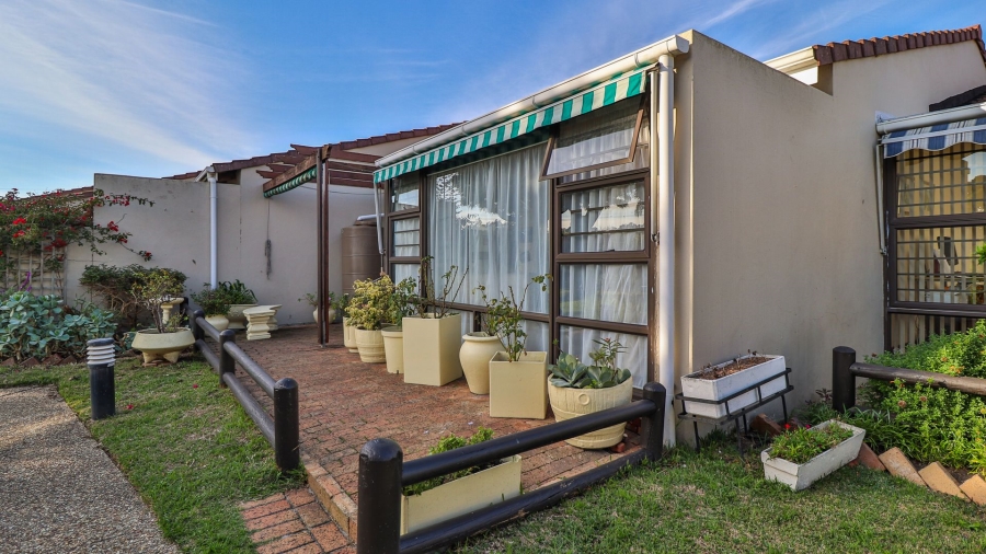 2 Bedroom Property for Sale in Pinelands Western Cape